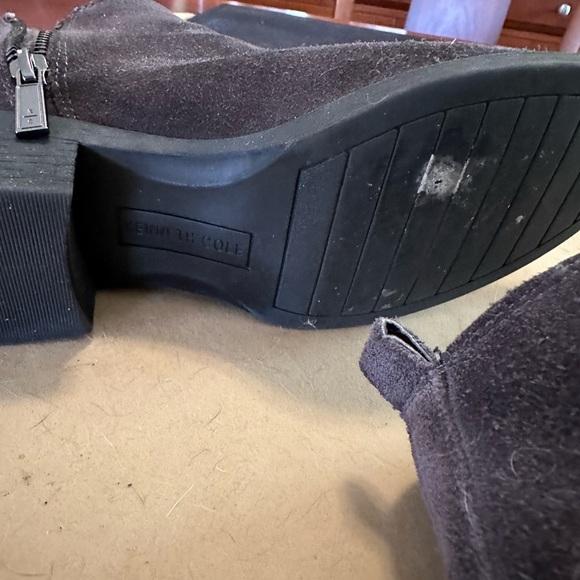 Kenneth Cole Booties size 7 - Picture 5 of 7